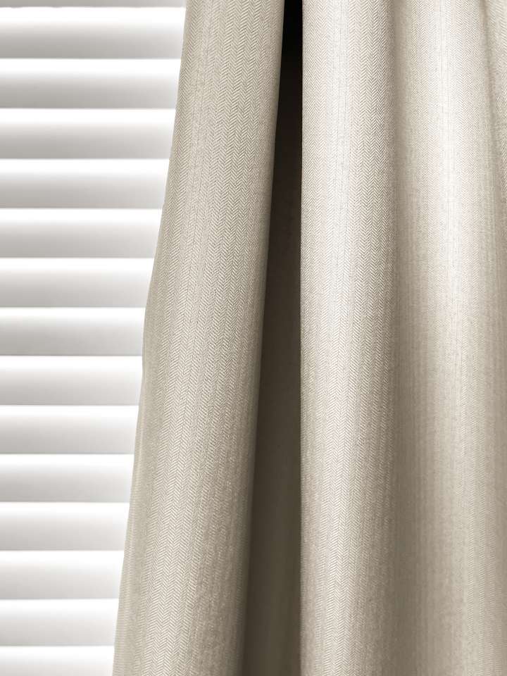 Mannada Korean Style Curtains　100% Blackout MND1006048 100%Blackout Stripe - Latte Motorized Blinds／Smart Blinds & Shades Child Safety／Cordless Blinds & Shades Blackout Blinds & Shades