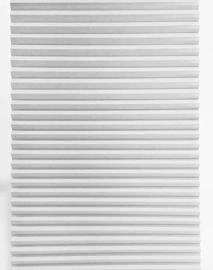 Celaro Honeycomb Shades　Light Filtering F31H-021 Nubo Light Grey Heat Insulation Blinds & Shades Light Filtering Blinds & Shades Motorized Blinds／Smart Blinds & Shades