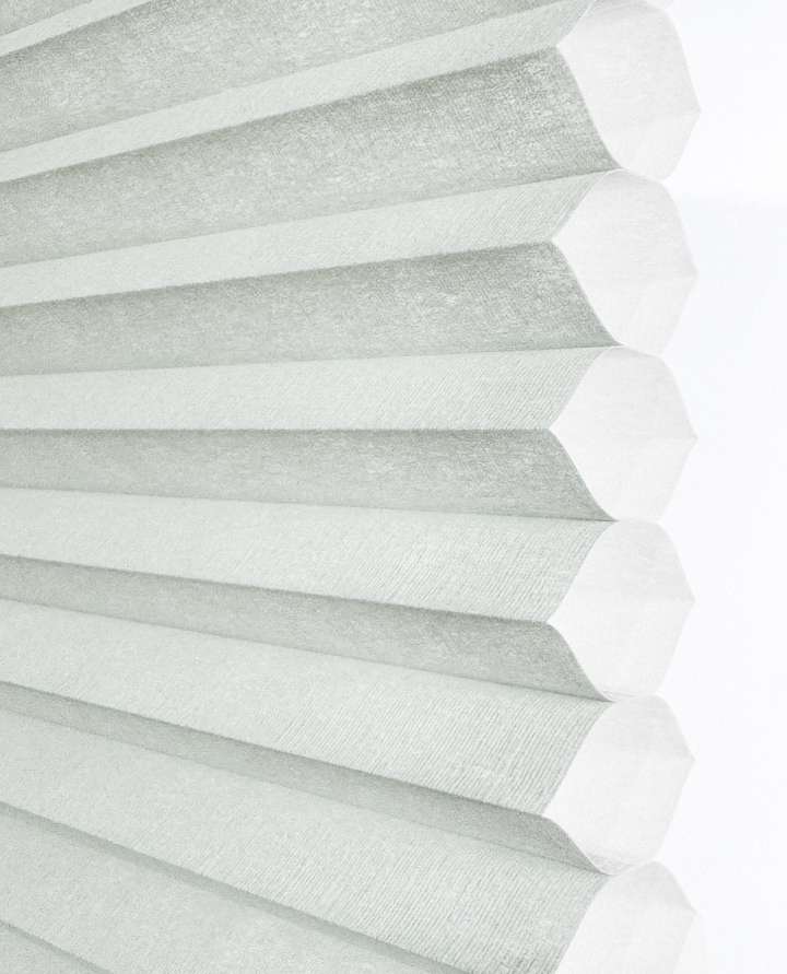 Celaro Honeycomb Shades　Light Filtering F31H-014 Nubo Mint Heat Insulation Blinds & Shades Light Filtering Blinds & Shades Motorized Blinds／Smart Blinds & Shades