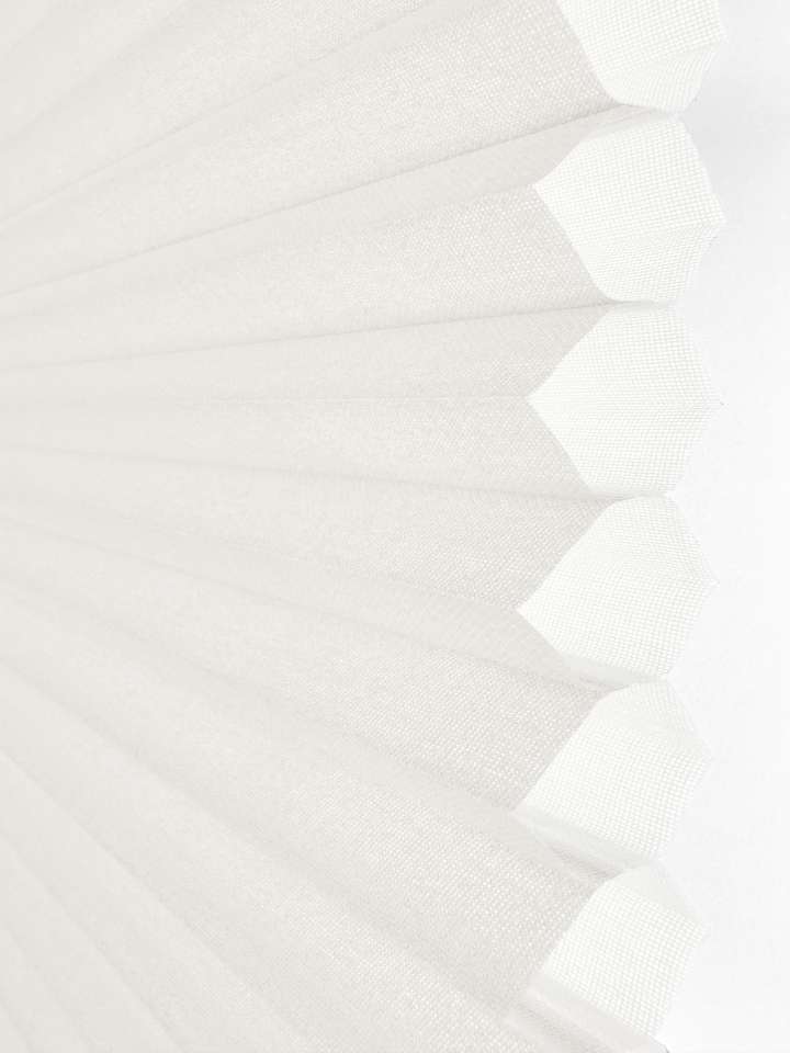 Celaro Honeycomb Shades　Sheer S37H-070 Bazo Cream Motorized Blinds／Smart Blinds & Shades Semi-Transparent Blinds & Shades Heat Insulation Blinds & Shades