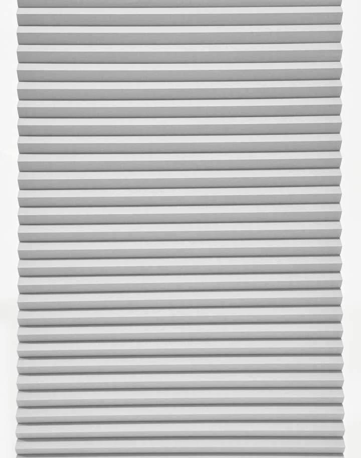 Celaro Honeycomb Shades　Blackout B32H-021 Nubo Light Grey Motorized Blinds／Smart Blinds & Shades Blackout Blinds & Shades Heat Insulation Blinds & Shades