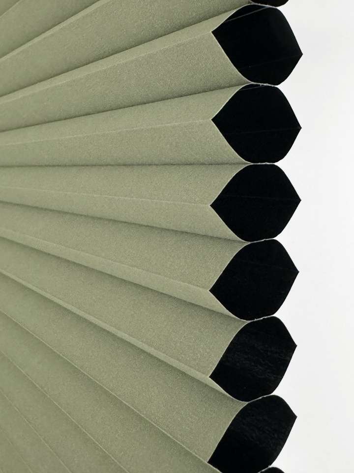 Celaro Honeycomb Shades　Blackout B32H-015 Nubo Olive Motorized Blinds／Smart Blinds & Shades Blackout Blinds & Shades Heat Insulation Blinds & Shades