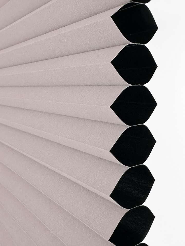 Celaro Honeycomb Shades　Blackout B32H-016 Nubo Pearl Motorized Blinds／Smart Blinds & Shades Blackout Blinds & Shades Heat Insulation Blinds & Shades