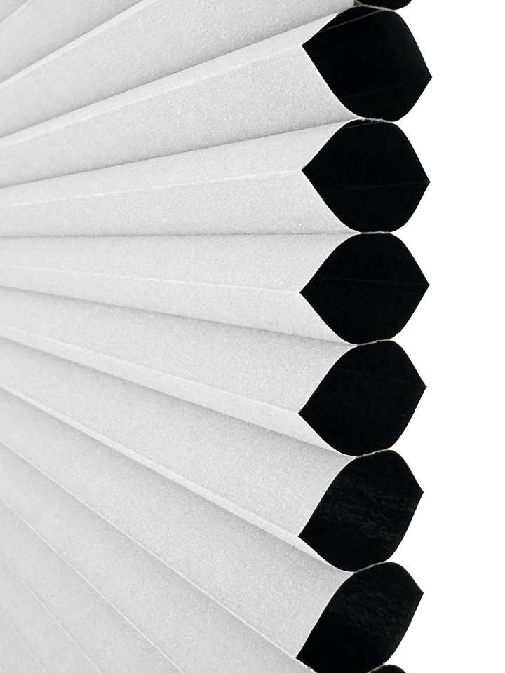 Celaro Honeycomb Shades　Blackout B32H-001 Nubo White Motorized Blinds／Smart Blinds & Shades Blackout Blinds & Shades Heat Insulation Blinds & Shades