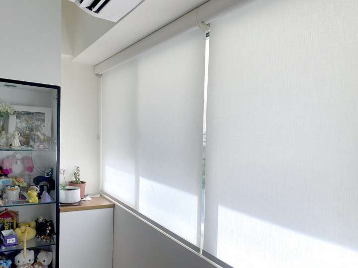 Zaiki Roller Blinds　Texture Rhodes White Customized／Personalized Blinds & Shades Hydraulic Spring System／Spring Blinds Child Safety／Cordless Blinds & Shades Light Filtering Blinds & Shades Motorized Blinds／Smart Blinds & Shades