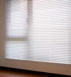 Venetian Blinds - Pimu Venetian Blinds Fauxwood